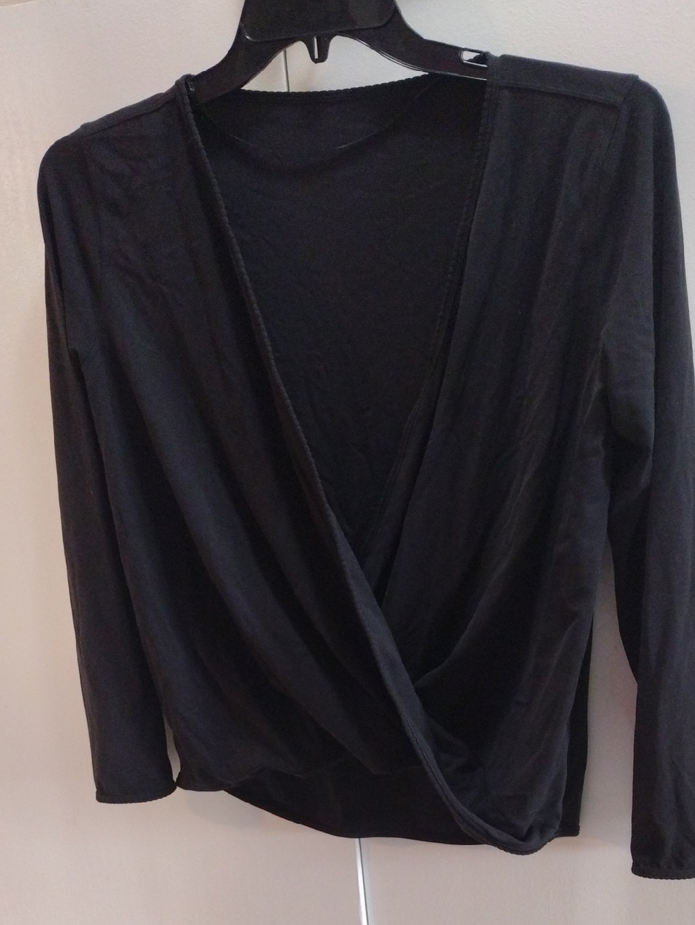 lululemon athletica Black Wrap-Front Long Sleeve Top Large